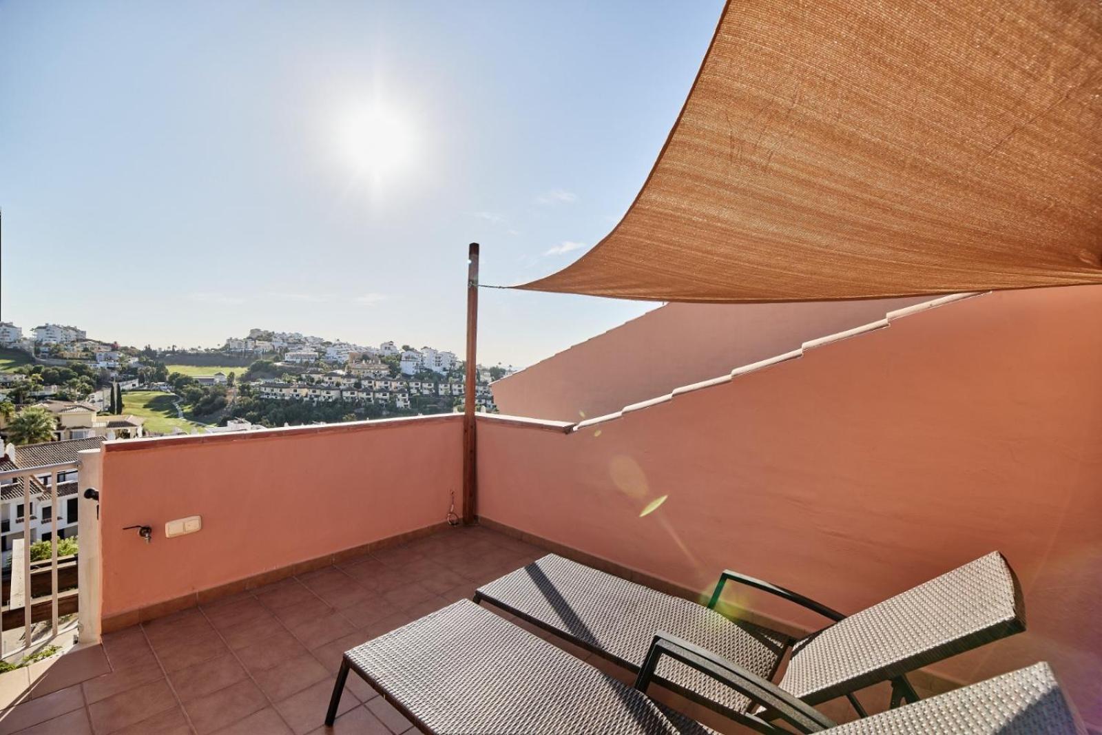 Cozy Penthouse Riviera Del Sol Apartment Malaga Luaran gambar